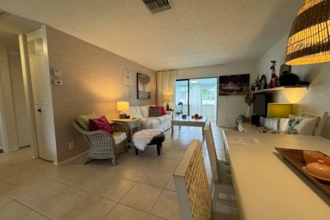 House in West Palm Beach, Florida 2 bedrooms, 77.02 sq.m. № 913813 - photo 14
