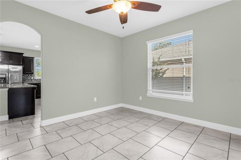 House in DeLand, Florida 5 bedrooms, 361.95 sq.m. № 1371595 - photo 8