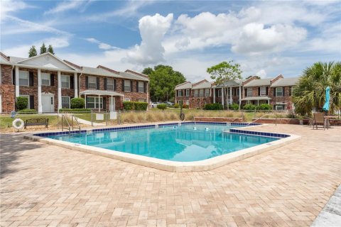 Condo in Winter Haven, Florida, 2 bedrooms  № 1373804 - photo 25