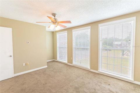 Condo in Winter Haven, Florida, 2 bedrooms  № 1373804 - photo 17