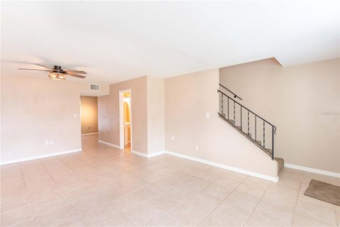 Condo in Winter Haven, Florida, 2 bedrooms  № 1373804 - photo 4