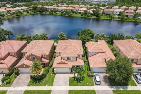 Villa ou maison à vendre à Hobe Sound, Floride: 4 chambres, 250.56 m2 № 583116 - photo 17
