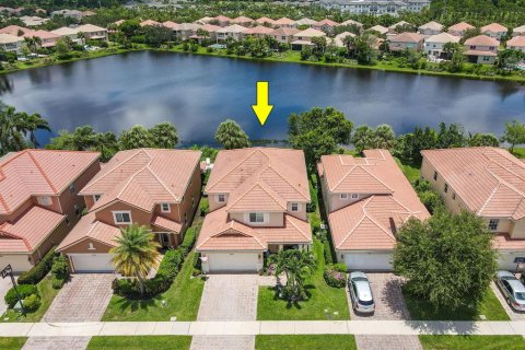 Casa en venta en Hobe Sound, Florida, 4 dormitorios, 250.56 m2 № 583116 - foto 16