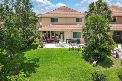 House in Hobe Sound, Florida 4 bedrooms, 250.56 sq.m. № 583116 - photo 8