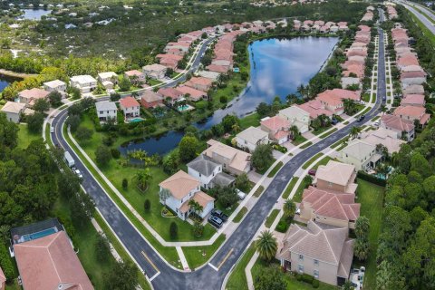 Villa ou maison à vendre à Hobe Sound, Floride: 4 chambres, 250.56 m2 № 583116 - photo 23