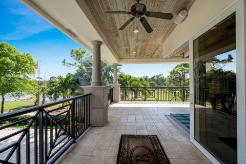 Villa ou maison à vendre à Hobe Sound, Floride: 5 chambres, 591.69 m2 № 583056 - photo 23