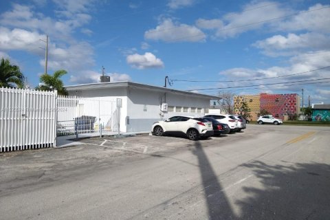 Immobilier commercial à vendre à Hallandale Beach, Floride № 980309 - photo 8