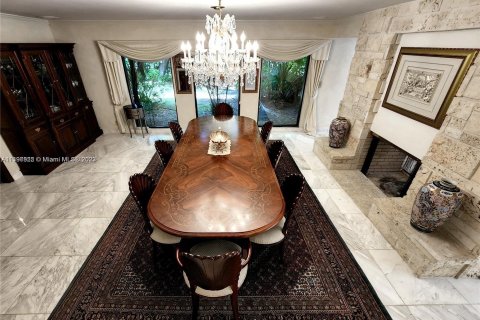 Villa ou maison à vendre à Pinecrest, Floride: 7 chambres, 597.18 m2 № 584208 - photo 14