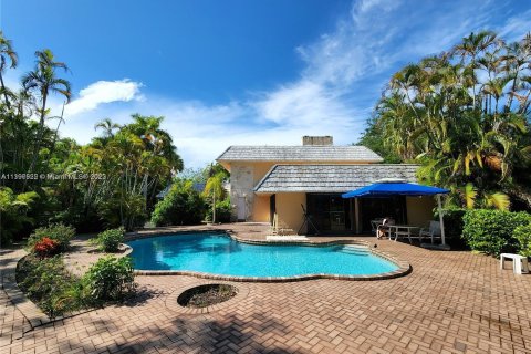 Casa en venta en Pinecrest, Florida, 7 dormitorios, 597.18 m2 № 584208 - foto 20