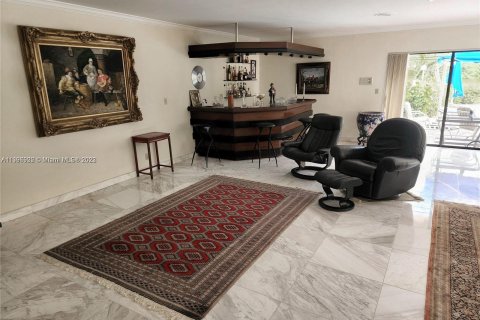 Casa en venta en Pinecrest, Florida, 7 dormitorios, 597.18 m2 № 584208 - foto 9
