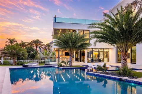 Casa en venta en Fort Lauderdale, Florida, 7 dormitorios, 1018.77 m2 № 761153 - foto 5