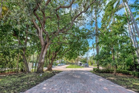 Villa ou maison à vendre à Bal Harbour, Floride: 7 chambres, 472.5 m2 № 887451 - photo 18