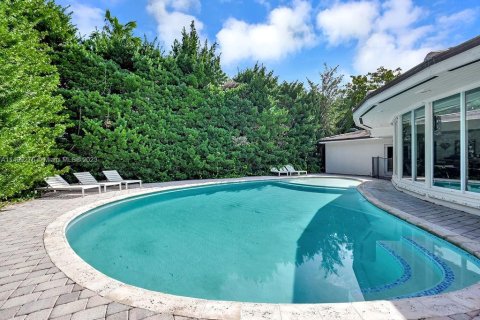 Casa en venta en Bal Harbour, Florida, 7 dormitorios, 472.5 m2 № 887451 - foto 13