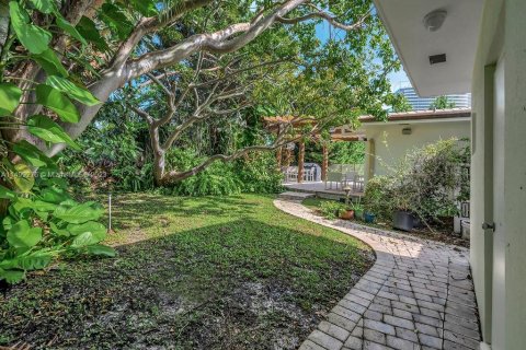 Villa ou maison à vendre à Bal Harbour, Floride: 7 chambres, 472.5 m2 № 887451 - photo 14