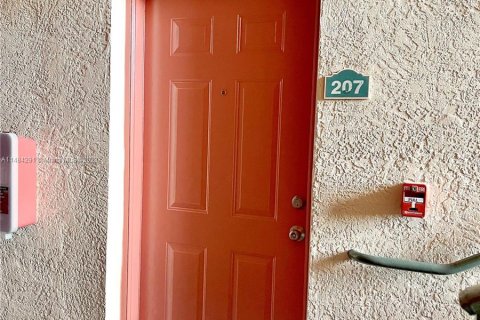 Condominio en venta en Miramar, Florida, 3 dormitorios № 887539 - foto 26