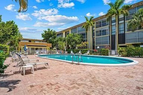 Condominio en venta en Deerfield Beach, Florida, 2 dormitorios, 88.63 m2 № 1139312 - foto 3