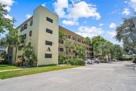 Condominio en venta en Deerfield Beach, Florida, 2 dormitorios, 88.63 m2 № 1139312 - foto 2