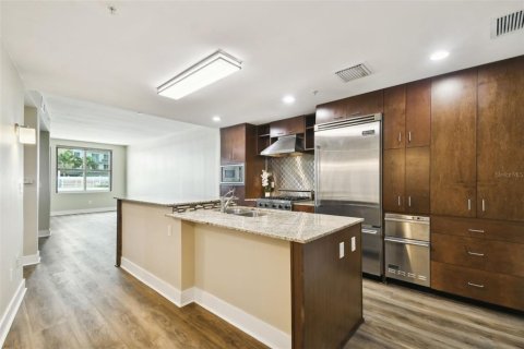 Condominio en venta en Tampa, Florida, 1 dormitorio, 78.04 m2 № 1339250 - foto 8