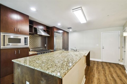 Condo in Tampa, Florida, 1 bedroom  № 1339250 - photo 14