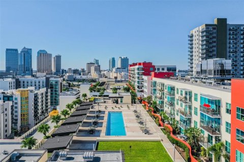 Condo in Tampa, Florida, 1 bedroom  № 1339250 - photo 2