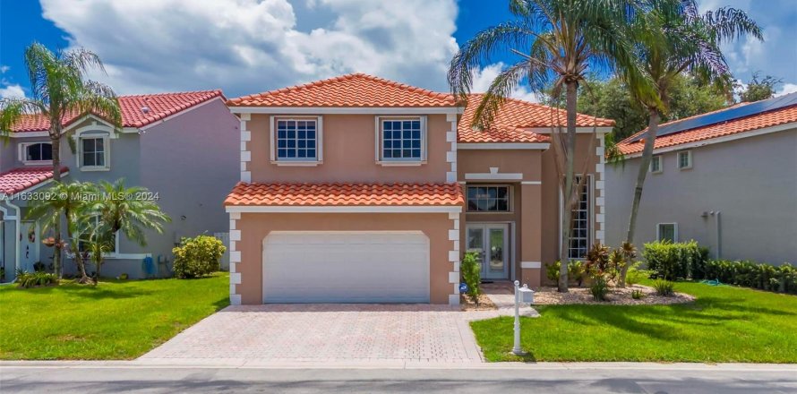 Casa en Weston, Florida 4 dormitorios, 217.3 m2 № 1319177