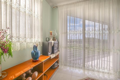 Condo in Lauderhill, Florida, 2 bedrooms  № 1091733 - photo 29