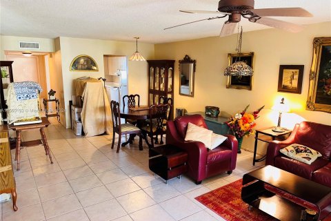 Touwnhouse à vendre à Fort Lauderdale, Floride: 3 chambres, 130.06 m2 № 1098337 - photo 10