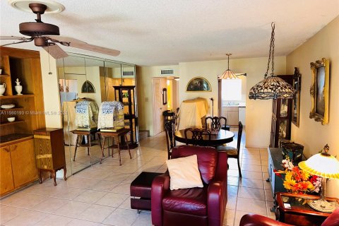Adosado en venta en Fort Lauderdale, Florida, 3 dormitorios, 130.06 m2 № 1098337 - foto 11