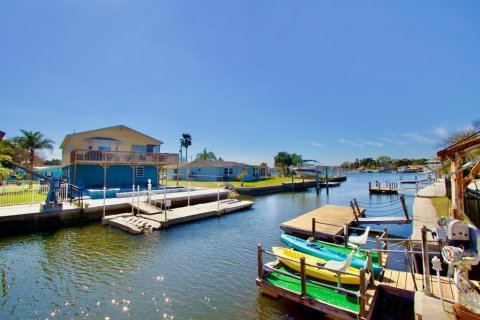 Casa en venta en Port Richey, Florida, 3 dormitorios, 146.51 m2 № 1344758 - foto 28