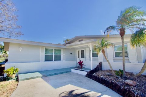 Casa en venta en Port Richey, Florida, 3 dormitorios, 146.51 m2 № 1344758 - foto 2