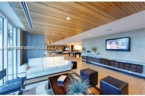 Condominio en alquiler en Miami, Florida, 2 dormitorios, 106.65 m2 № 1357068 - foto 14