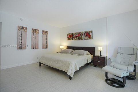 Copropriété à vendre à Hollywood, Floride: 2 chambres, 125.05 m2 № 1357122 - photo 16