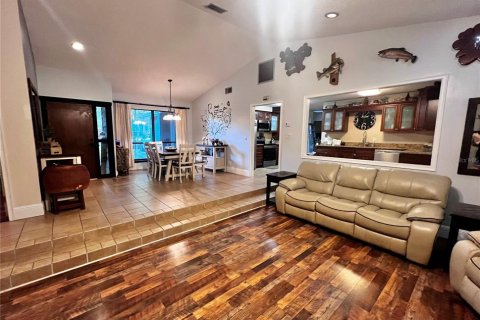 Casa en venta en DeLand, Florida, 4 dormitorios, 164.16 m2 № 1123210 - foto 6