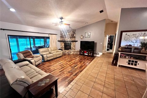 Villa ou maison à vendre à DeLand, Floride: 4 chambres, 164.16 m2 № 1123210 - photo 4