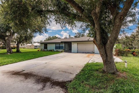 Villa ou maison à vendre à Punta Gorda, Floride: 2 chambres, 149.39 m2 № 1327223 - photo 3