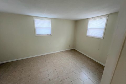 House in Jacksonville, Florida 3 bedrooms, 112.13 sq.m. № 889652 - photo 4