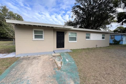 House in Jacksonville, Florida 3 bedrooms, 112.13 sq.m. № 889652 - photo 1