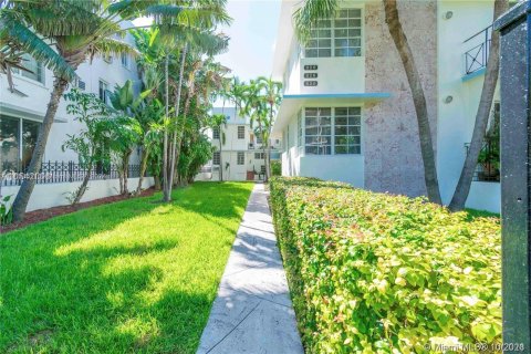 Condominio en venta en Miami Beach, Florida, 46.45 m2 № 1348281 - foto 17