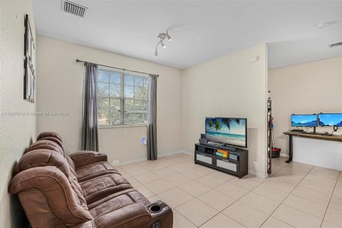 Condominio en venta en Miramar, Florida, 2 dormitorios, 96.25 m2 № 1330250 - foto 7