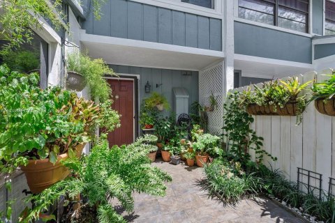 Townhouse in Miami, Florida 3 bedrooms, 178.65 sq.m. № 1321351 - photo 3