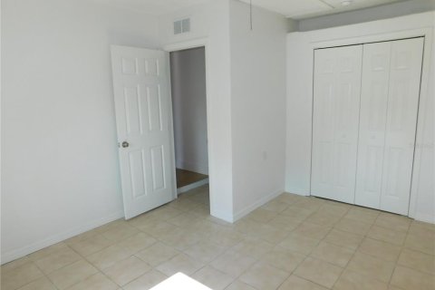 House in New Port Richey, Florida 2 bedrooms, 89.74 sq.m. № 1313427 - photo 16