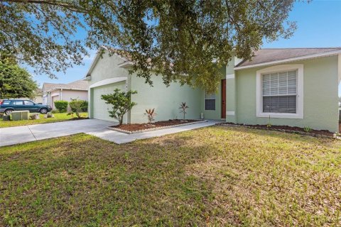 House in Davenport, Florida 5 bedrooms, 169.55 sq.m. № 1313866 - photo 3