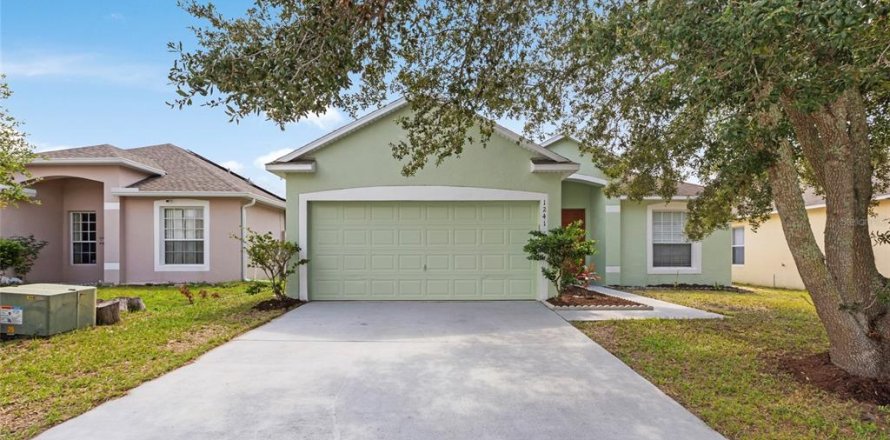 House in Davenport, Florida 5 bedrooms, 169.55 sq.m. № 1313866