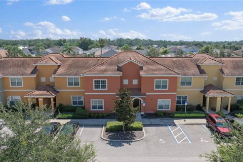 Touwnhouse à vendre à Kissimmee, Floride: 4 chambres, 176.7 m2 № 1342062 - photo 24