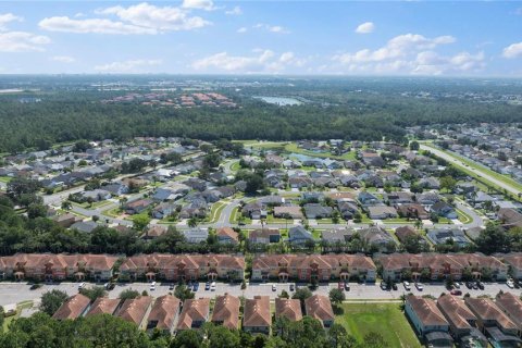 Touwnhouse à vendre à Kissimmee, Floride: 4 chambres, 176.7 m2 № 1342062 - photo 25