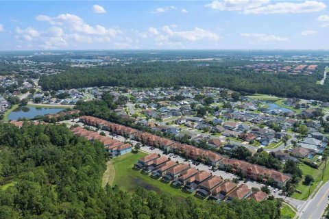 Touwnhouse à vendre à Kissimmee, Floride: 4 chambres, 176.7 m2 № 1342062 - photo 28