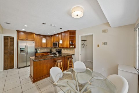 Casa en venta en Tampa, Florida, 4 dormitorios, 203.64 m2 № 1342095 - foto 26