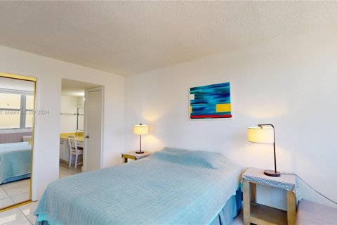 Condominio en venta en Miami Beach, Florida, 1 dormitorio, 75.72 m2 № 1325317 - foto 11