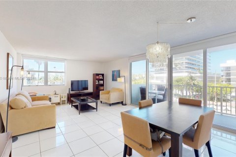 Copropriété à vendre à Miami Beach, Floride: 1 chambre, 75.72 m2 № 1325317 - photo 3