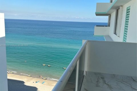 Condominio en venta en Hollywood, Florida, 2 dormitorios, 83.24 m2 № 711150 - foto 25